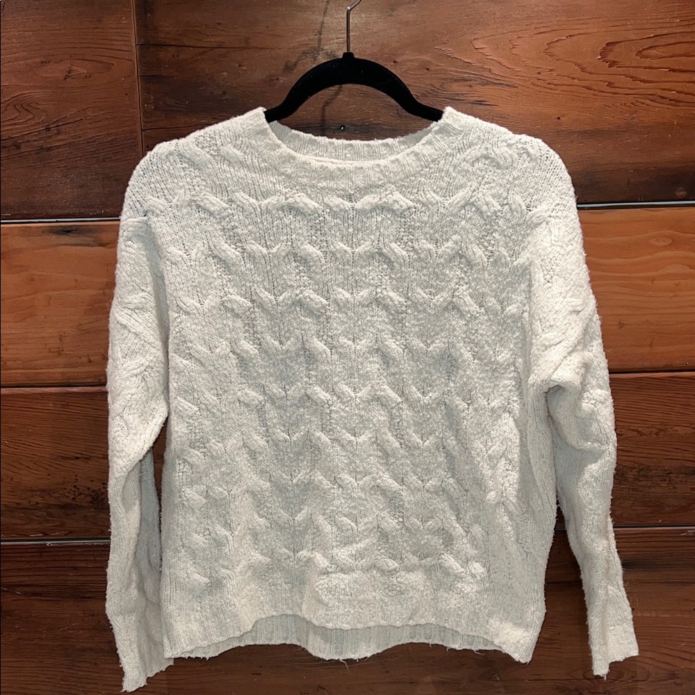 🔥‼️Women’s White Textured Knit Sweater‼️🔥
